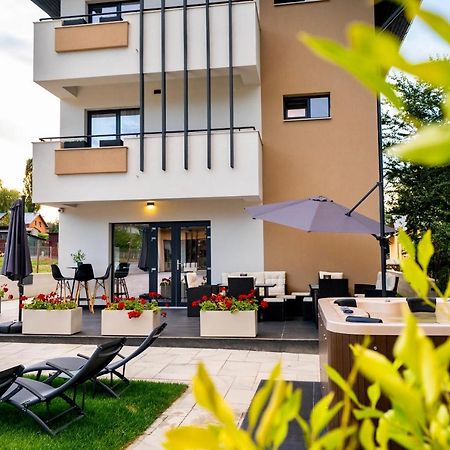 Velvet Home Vatra Dornei Bagian luar foto